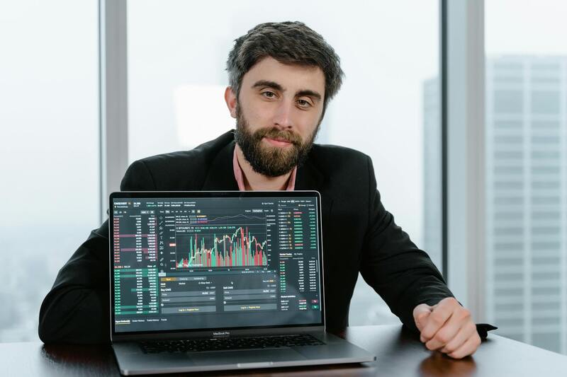 Guia Completo De Prop Trading No Brasil: Como Funciona E Como Montar Sua Empresa