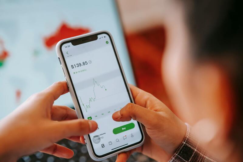 Mesa De Negociação Proprietária: Funcionamento E Importância No Mercado De Prop Trading